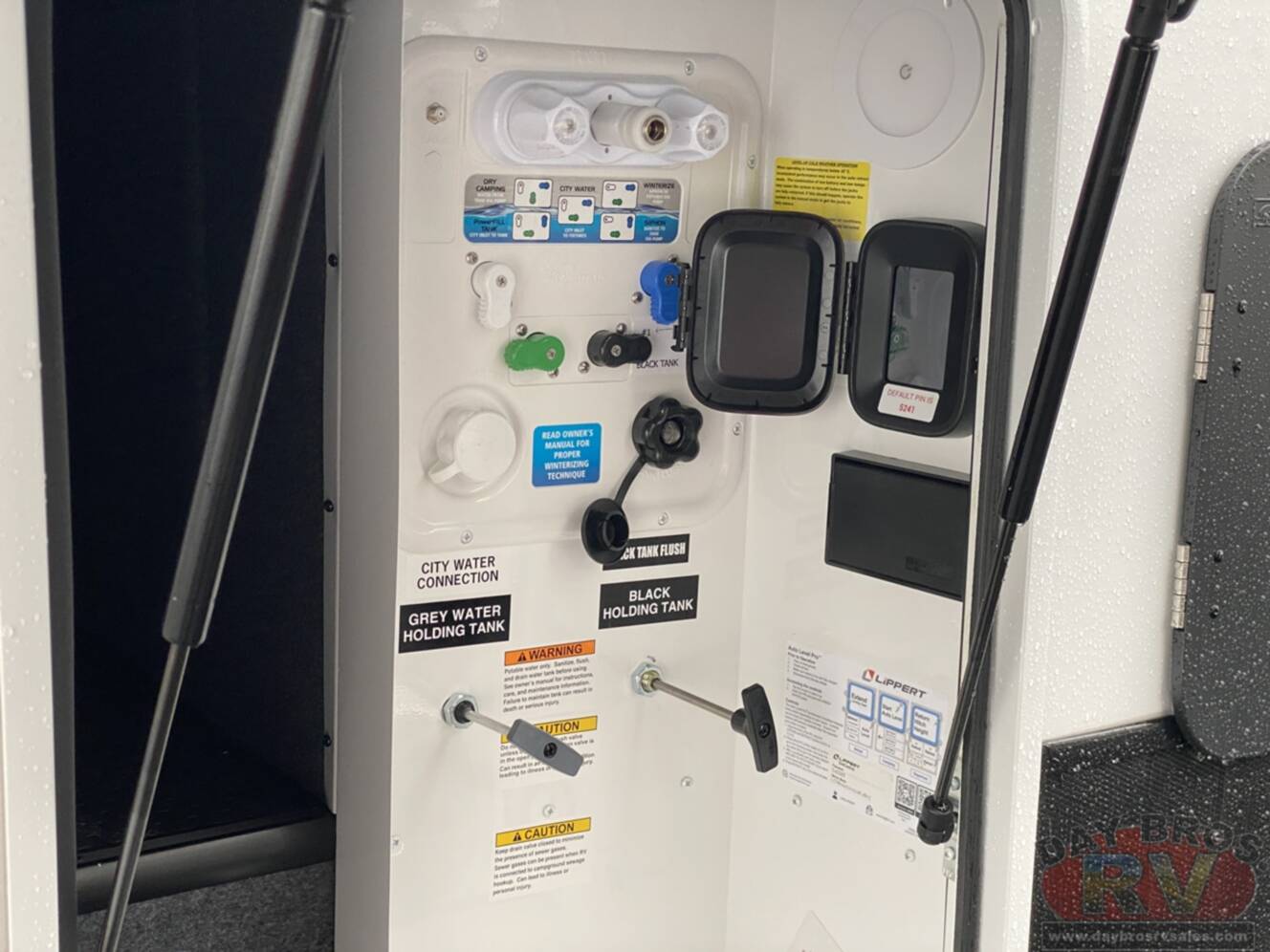 A photo of this 2027 Jayco Seismic 395