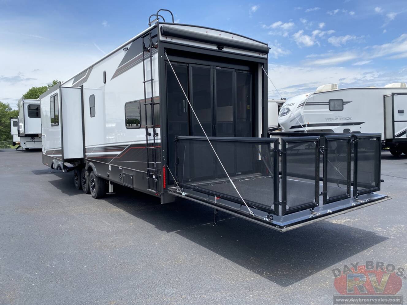 A photo of this 2027 Jayco Seismic 395