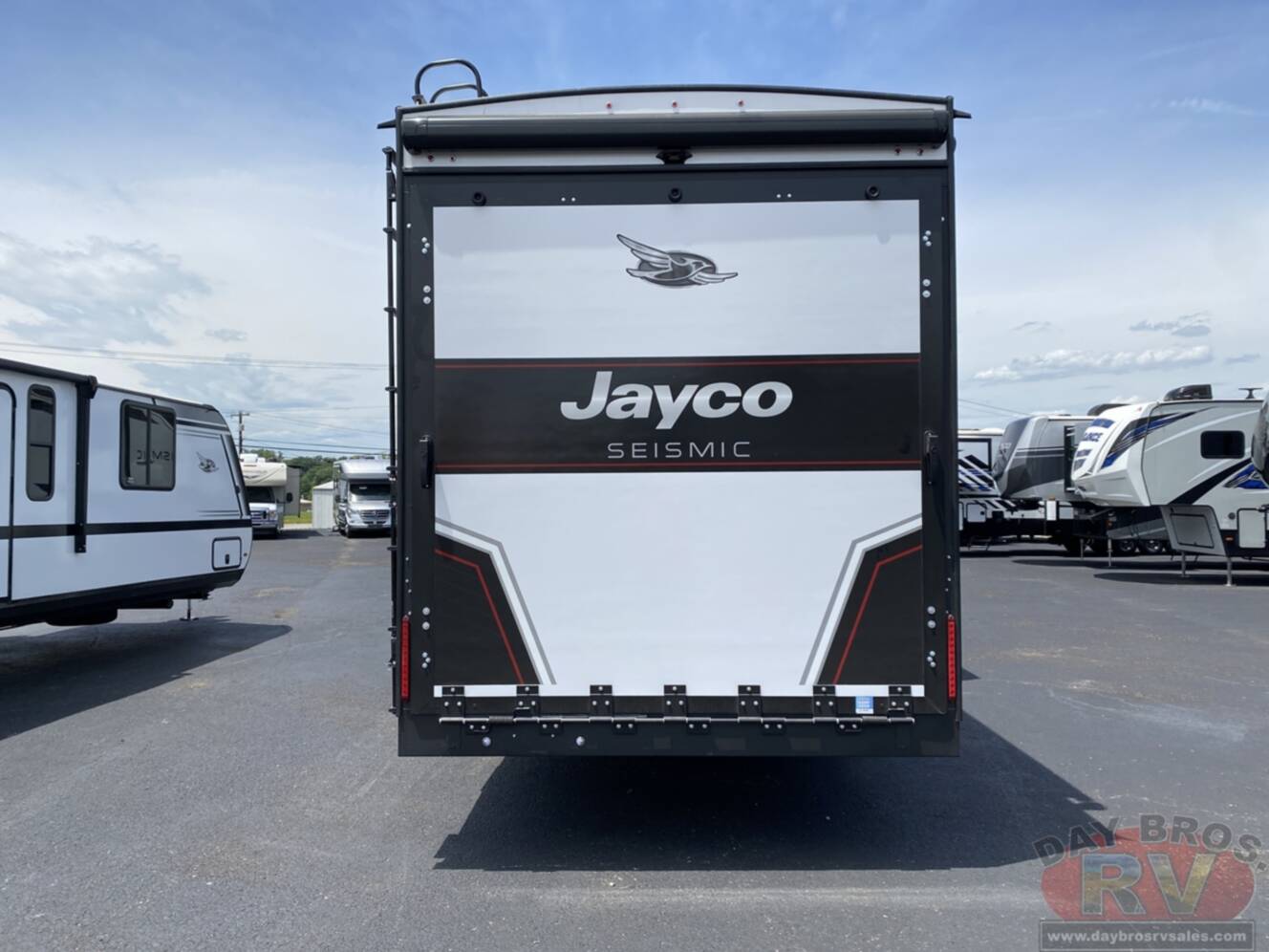 A photo of this 2027 Jayco Seismic 395