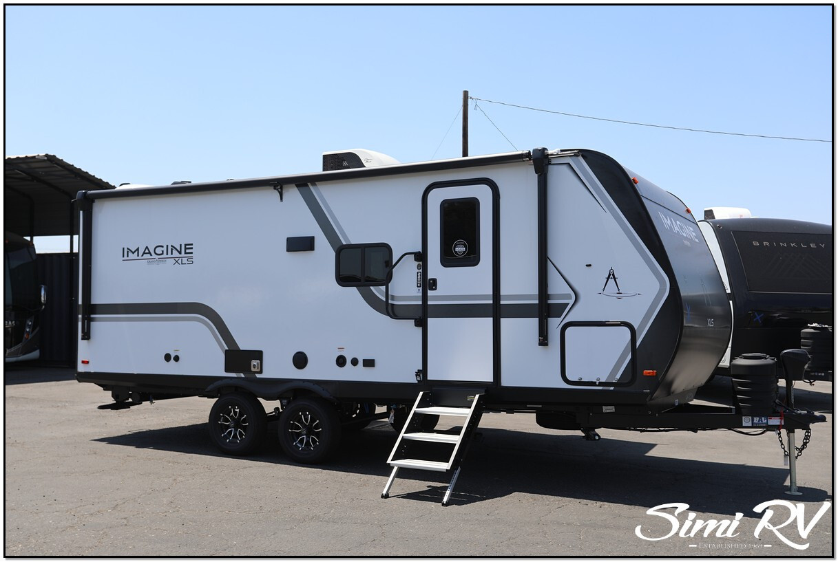 2027 Grand Design Imagine XLS 22BHE in moorpark CA
