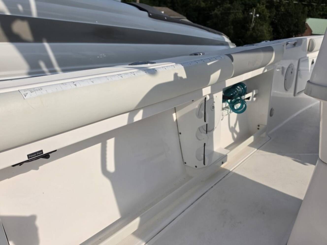 A photo of this 2017 Everglades 255 Center Console