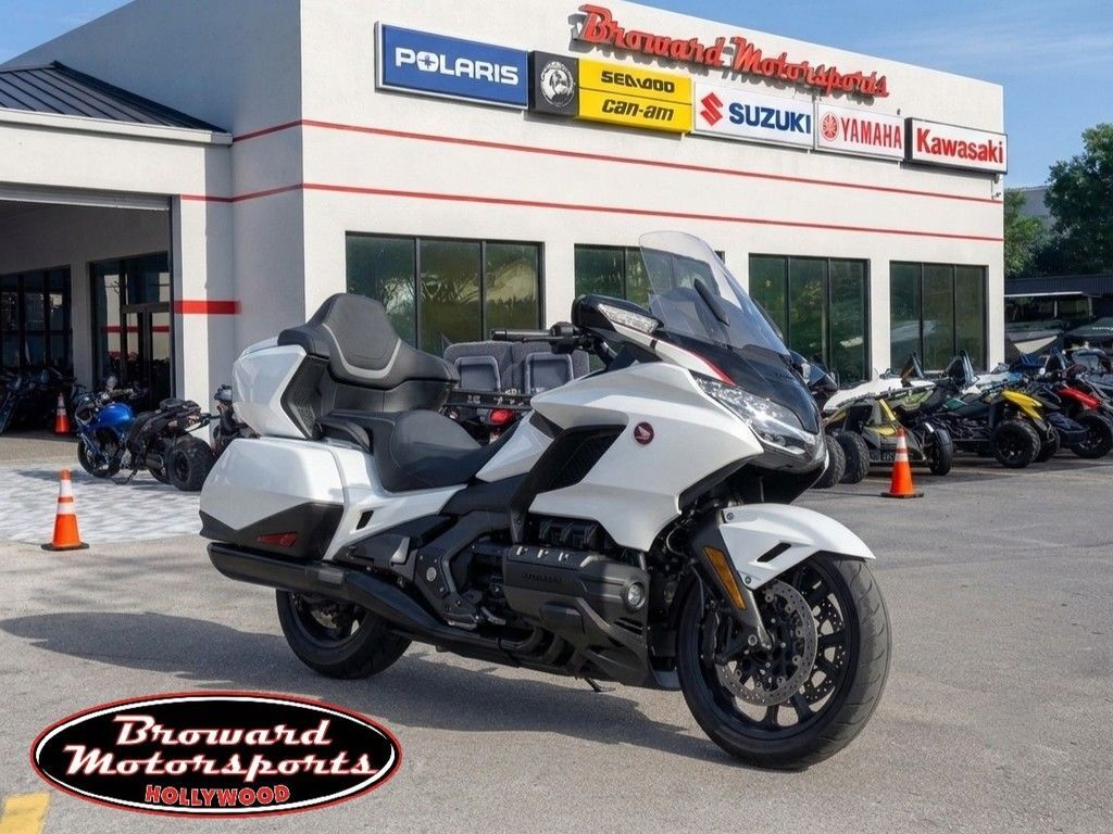 2024 Honda® Gold Wing Tour Automatic DCT 1800 TOUR AUTOMATIC DCT in Hollywood, FL