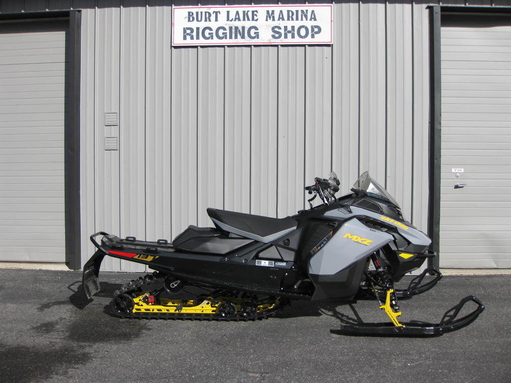 2026 Ski-Doo MXZ® Adrenaline® 850 E-TEC 137_Grey 850 E-TEC 129 1.5 in indian river MI