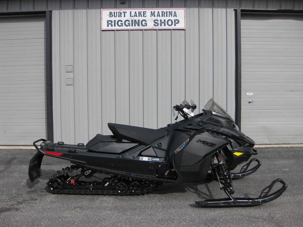 2026 Ski-Doo MXZ® Adrenaline® 850 E-TEC 137_Black 850 E-TEC 129 1.5 in indian river MI