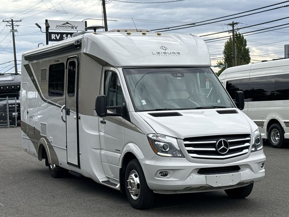2016 Leisure Travel Unity U24MB in sandy OR