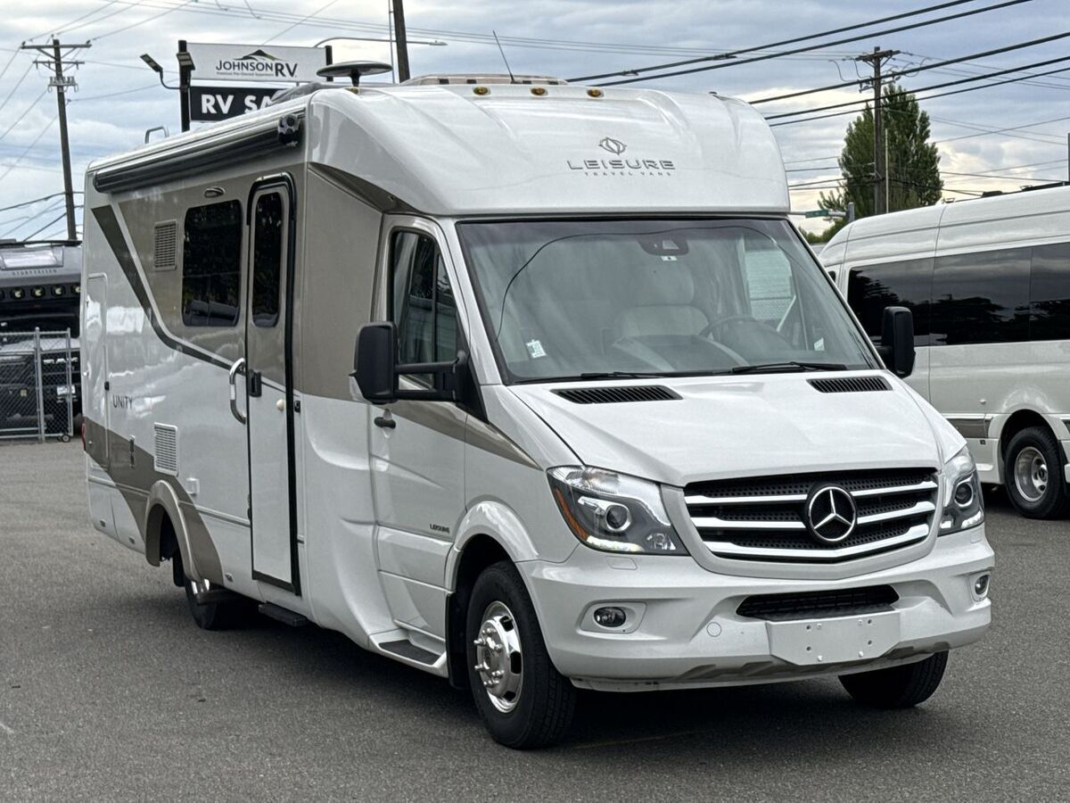 2016 Leisure Travel Unity U24MB in sandy OR