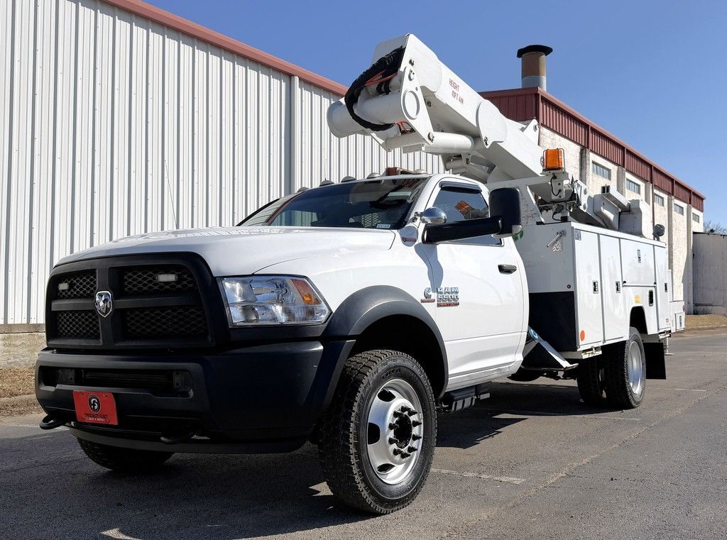 2016 ETI ETCMH37IH / Ram 5500 4x4 - Bucket Truck in Lindale, TX