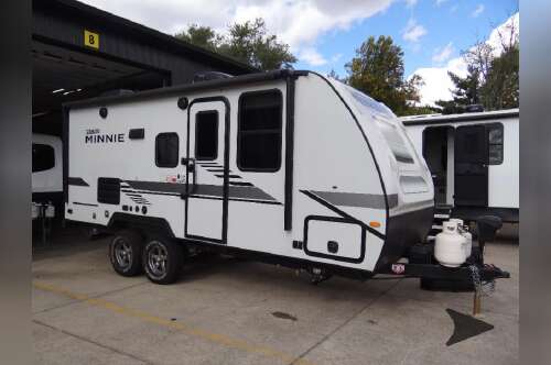2022 Winnebago Industries Towables Micro Minnie 2108DS in piedmont SD