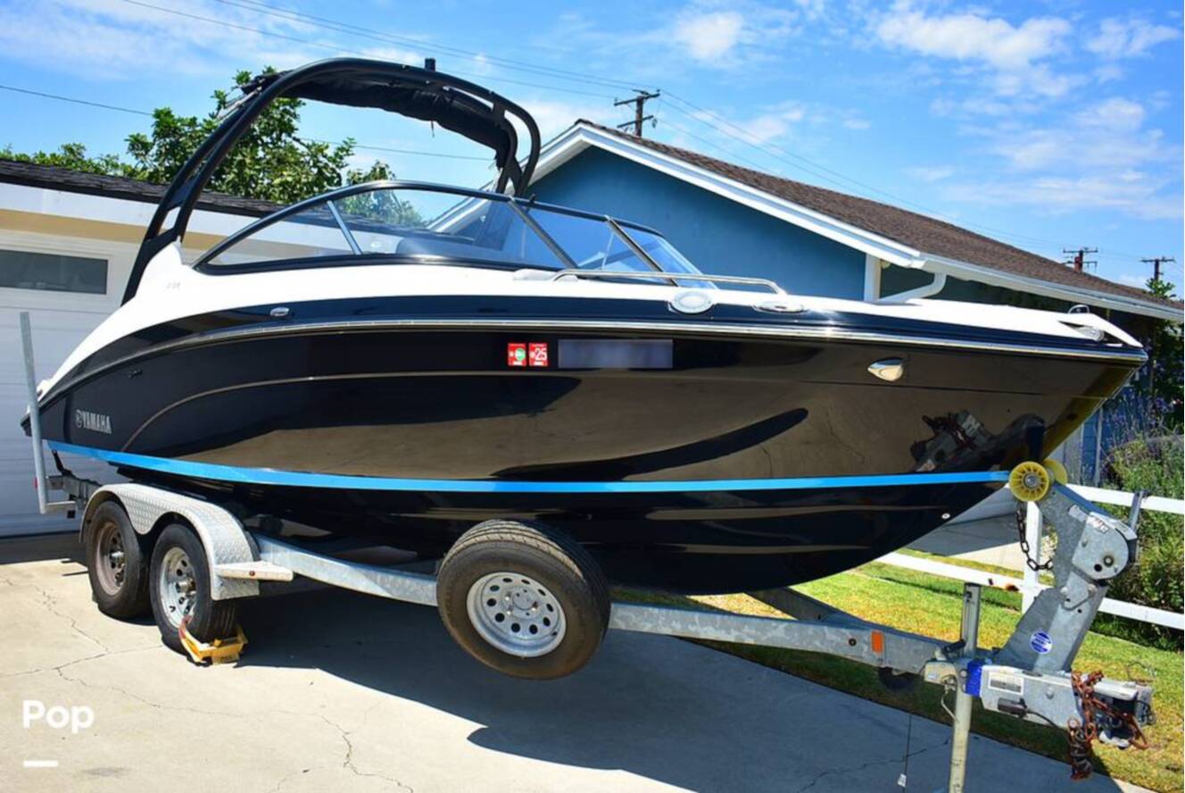 A photo of this 2021 Yamaha 212S