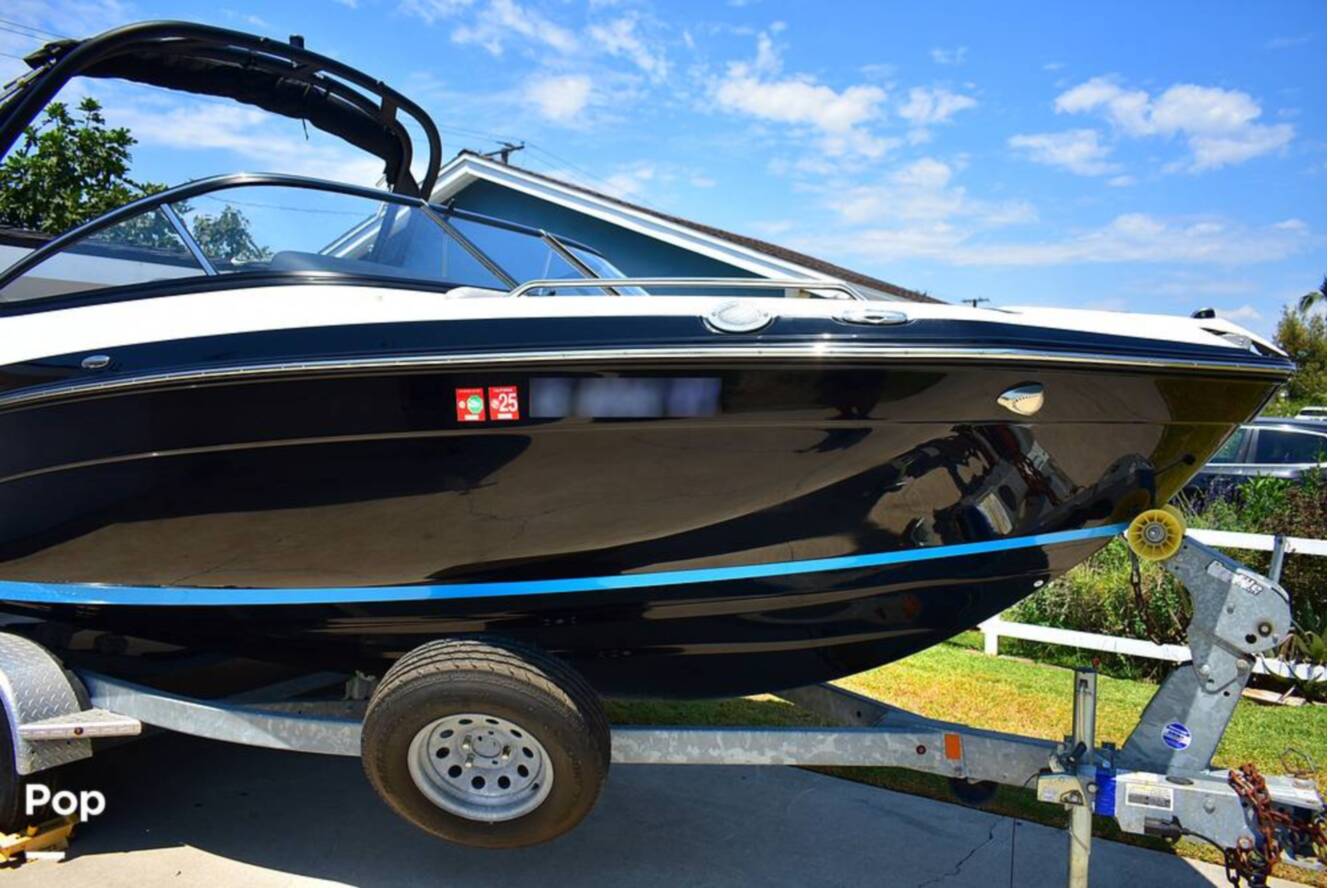 A photo of this 2021 Yamaha 212S