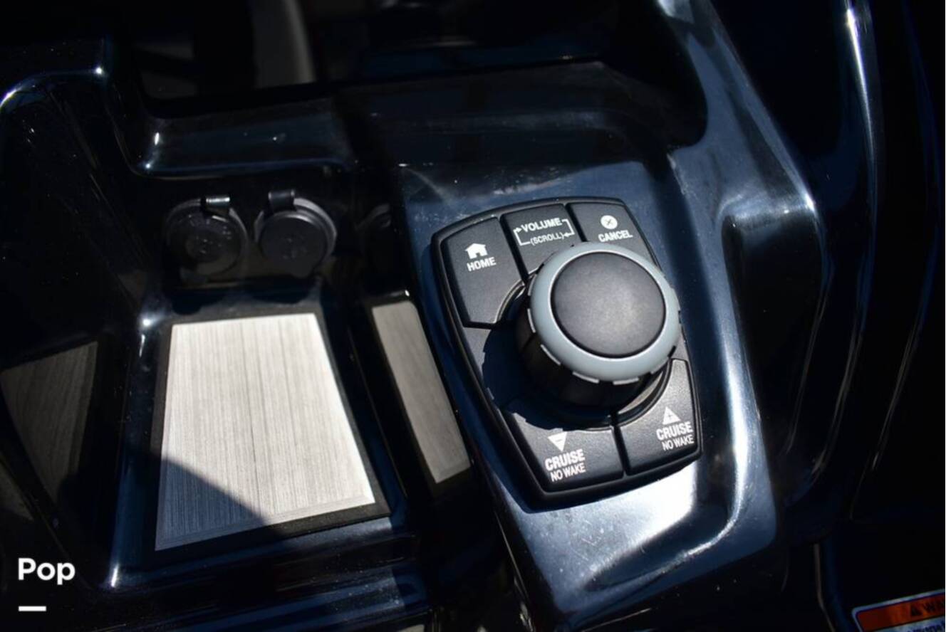 A photo of this 2021 Yamaha 212S