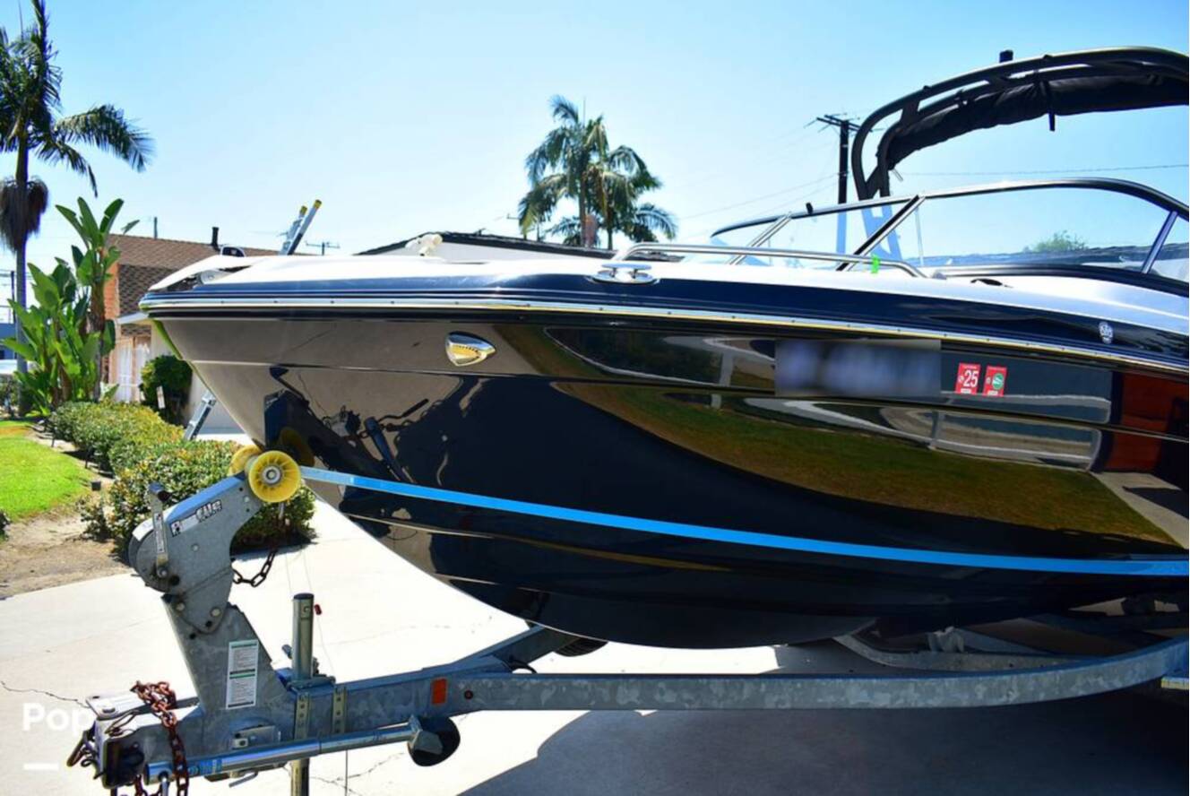 A photo of this 2021 Yamaha 212S