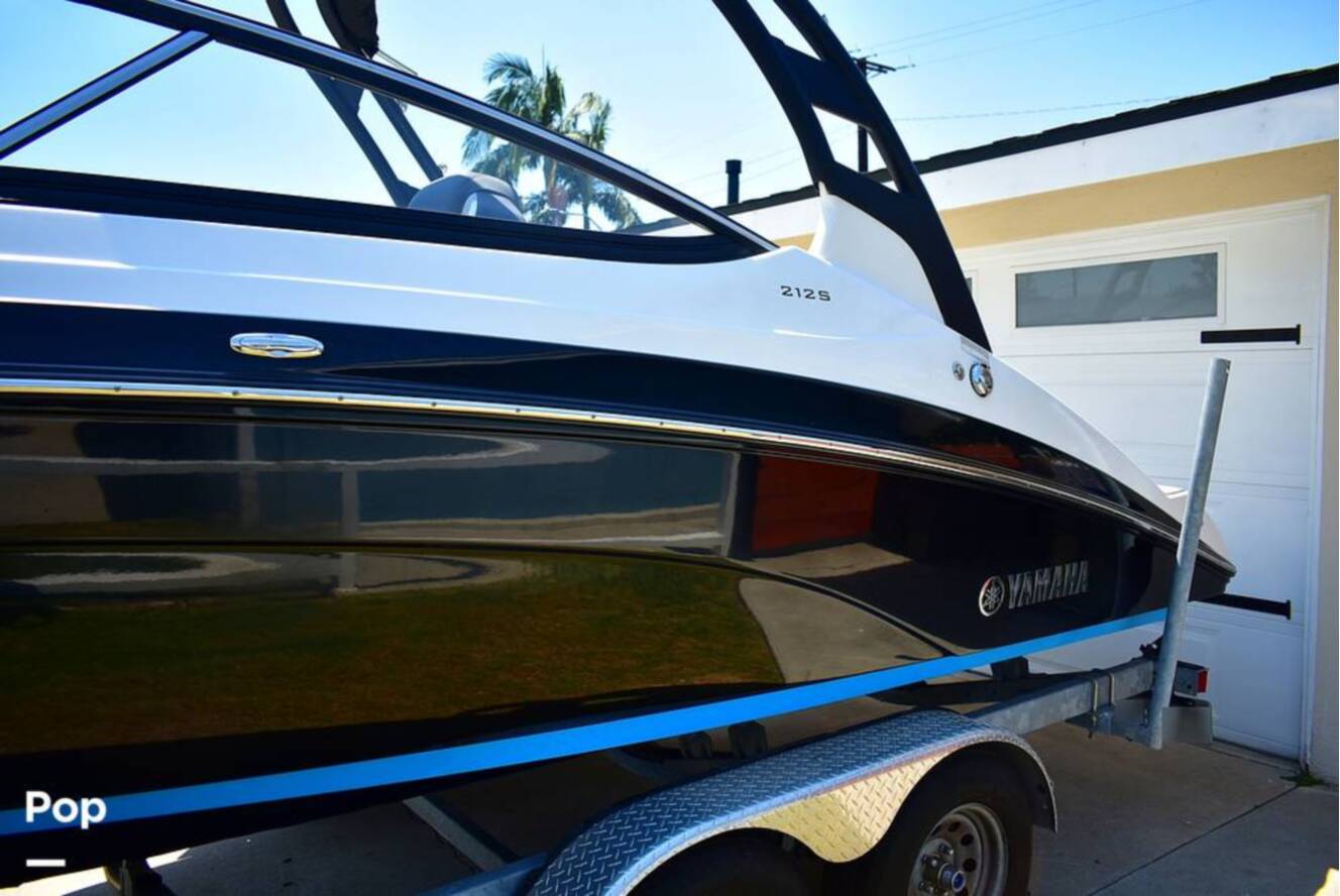A photo of this 2021 Yamaha 212S