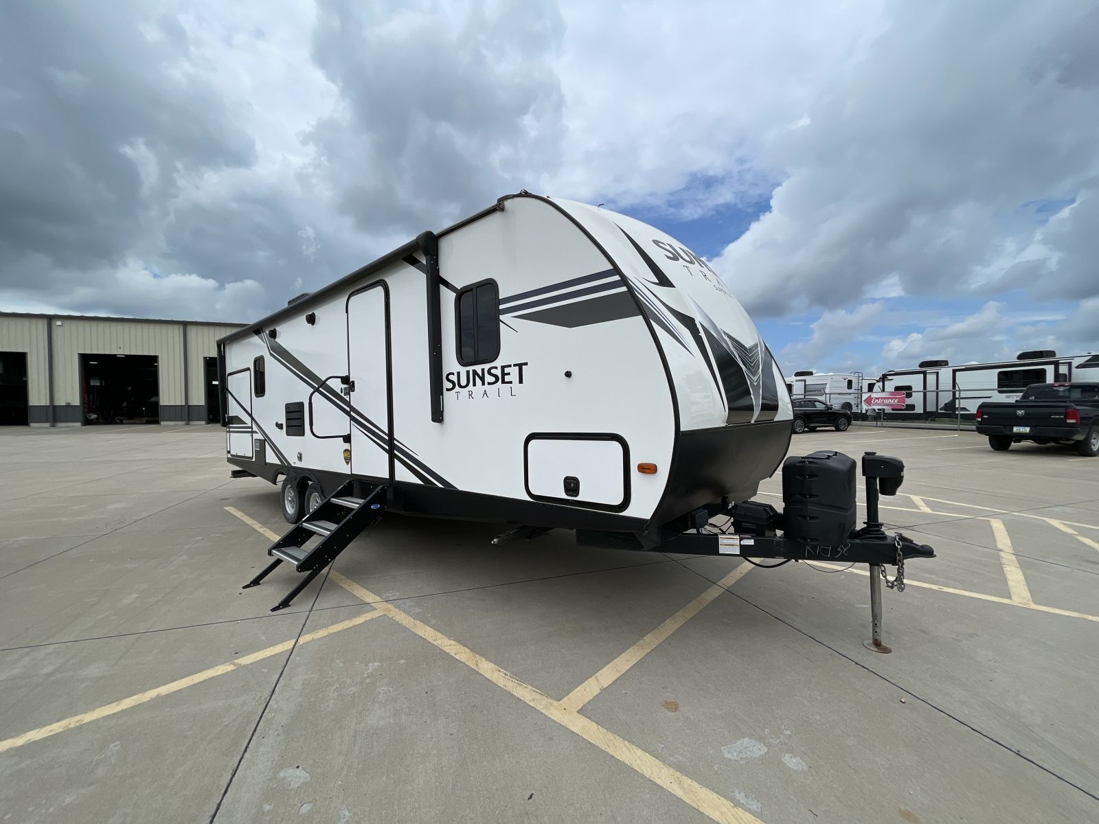 2019 Crossroads SUNSET TRAIL 253RB SS253RB in blue grass IA