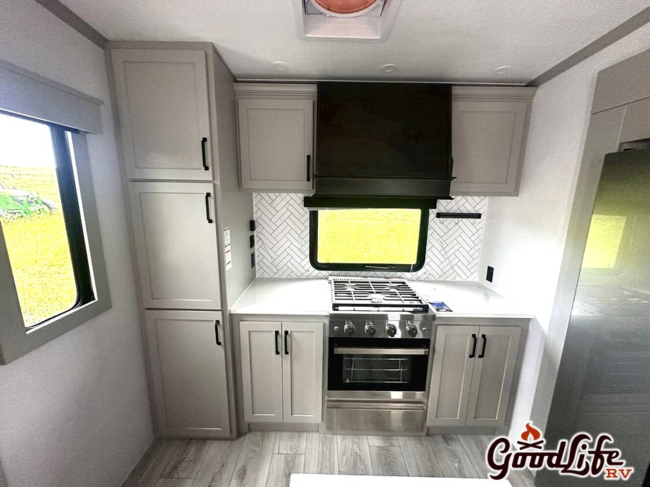 A photo of this 2025 Keystone Montana High Country 325RK
