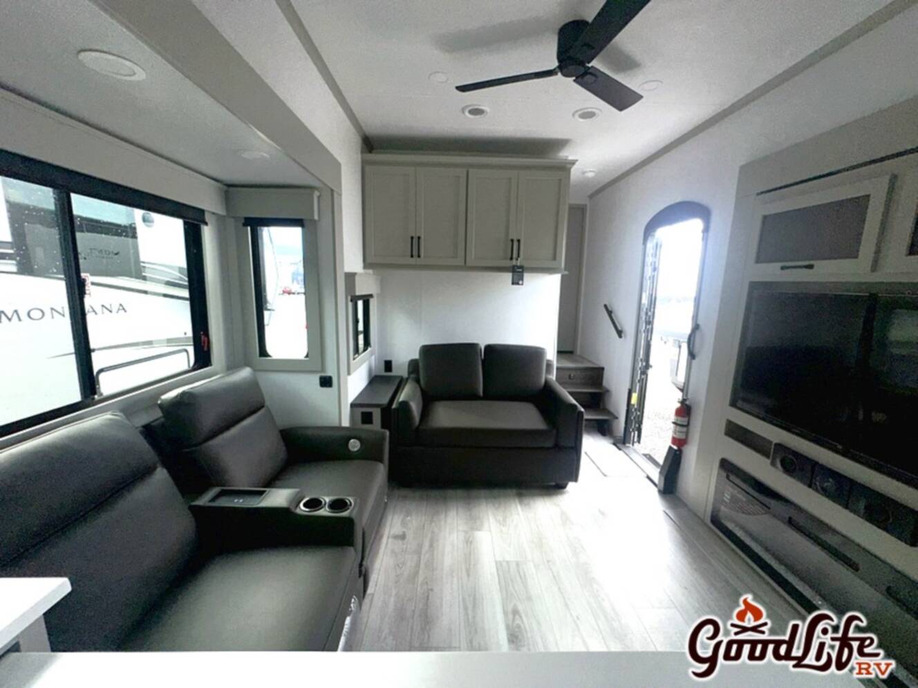 A photo of this 2025 Keystone Montana High Country 325RK