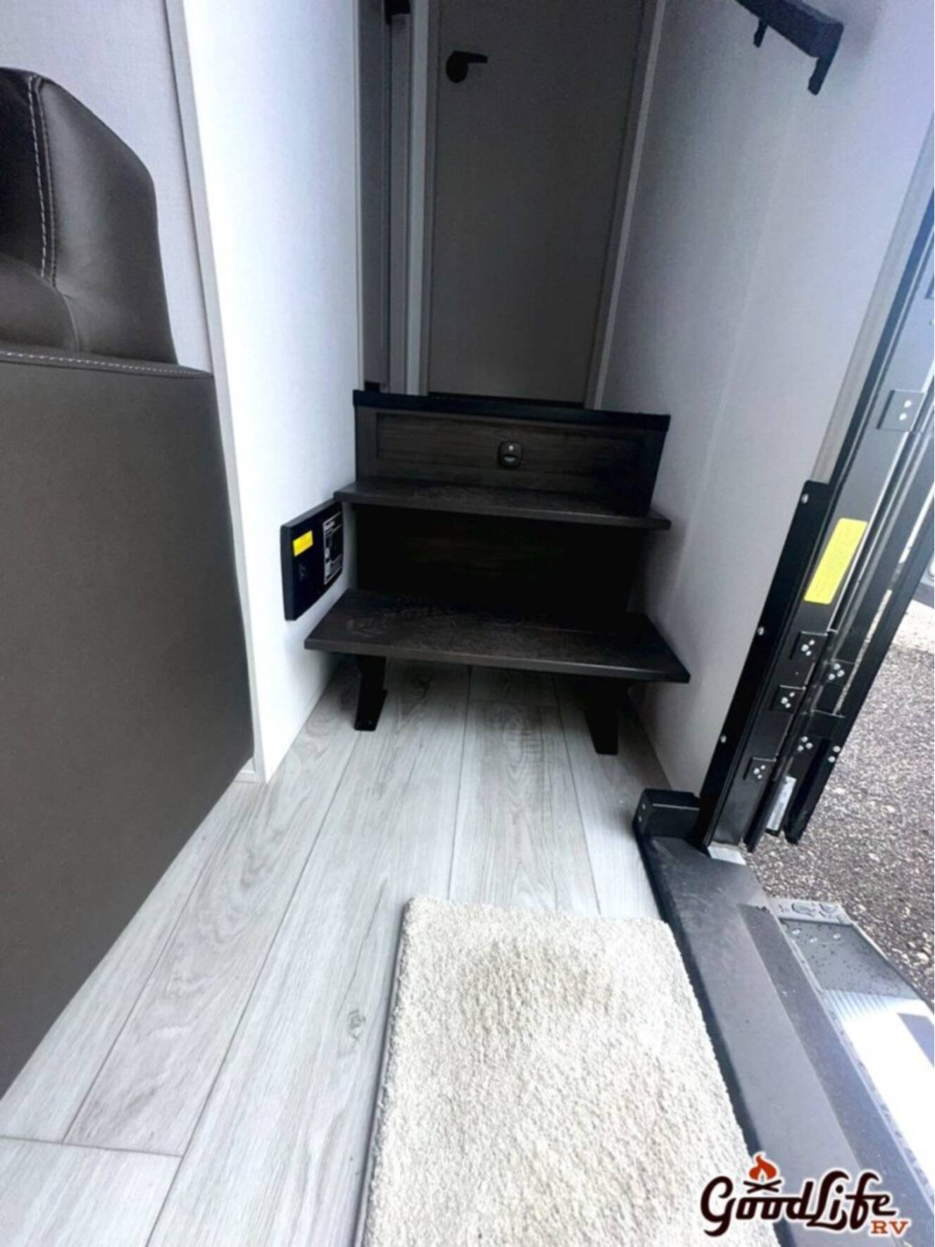 A photo of this 2025 Keystone Montana High Country 325RK
