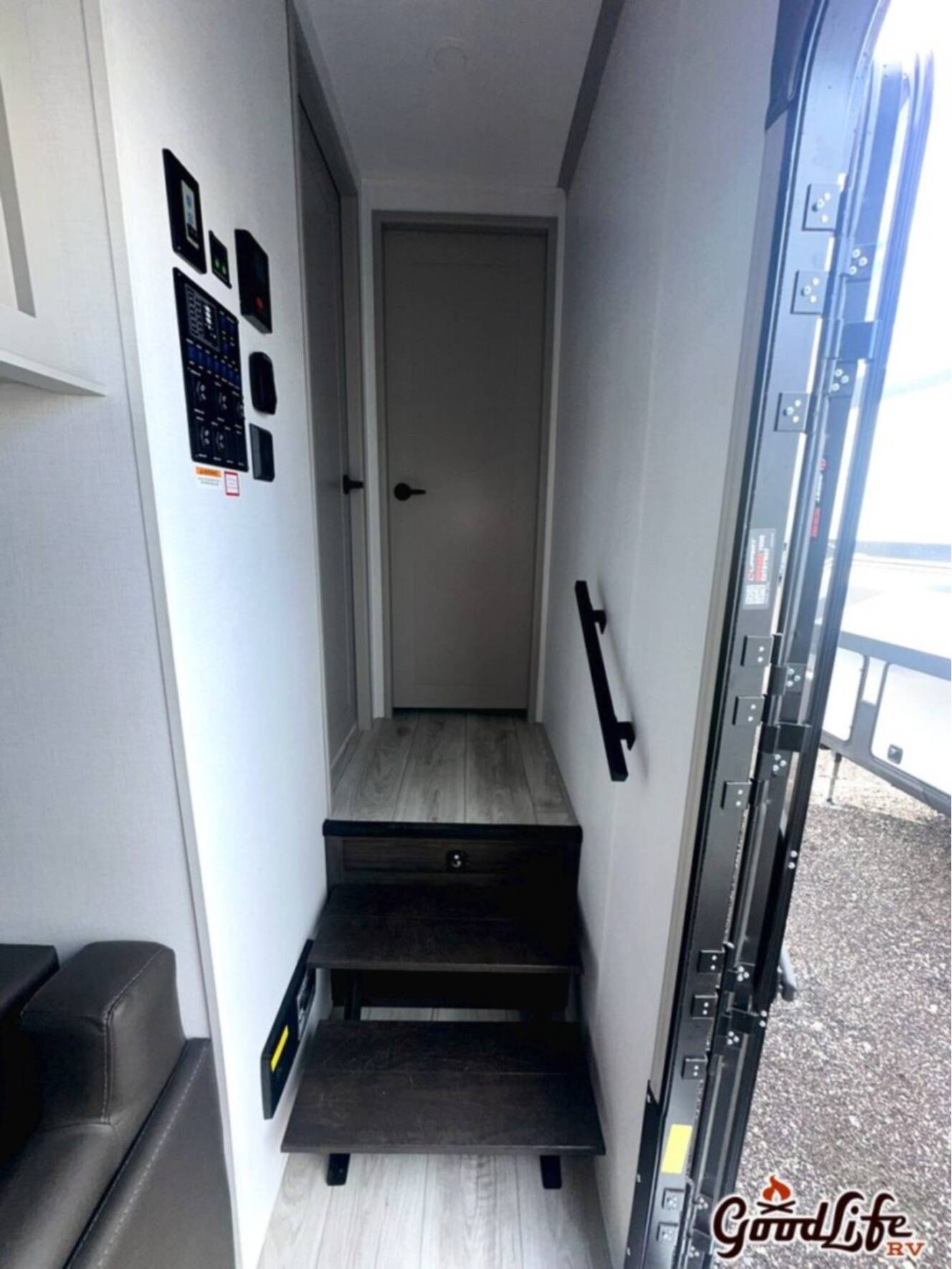 A photo of this 2025 Keystone Montana High Country 325RK