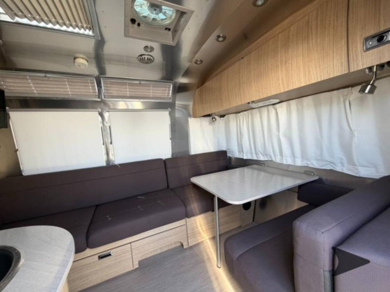 A photo of this 2019 Airstream Flying Cloud 23CB