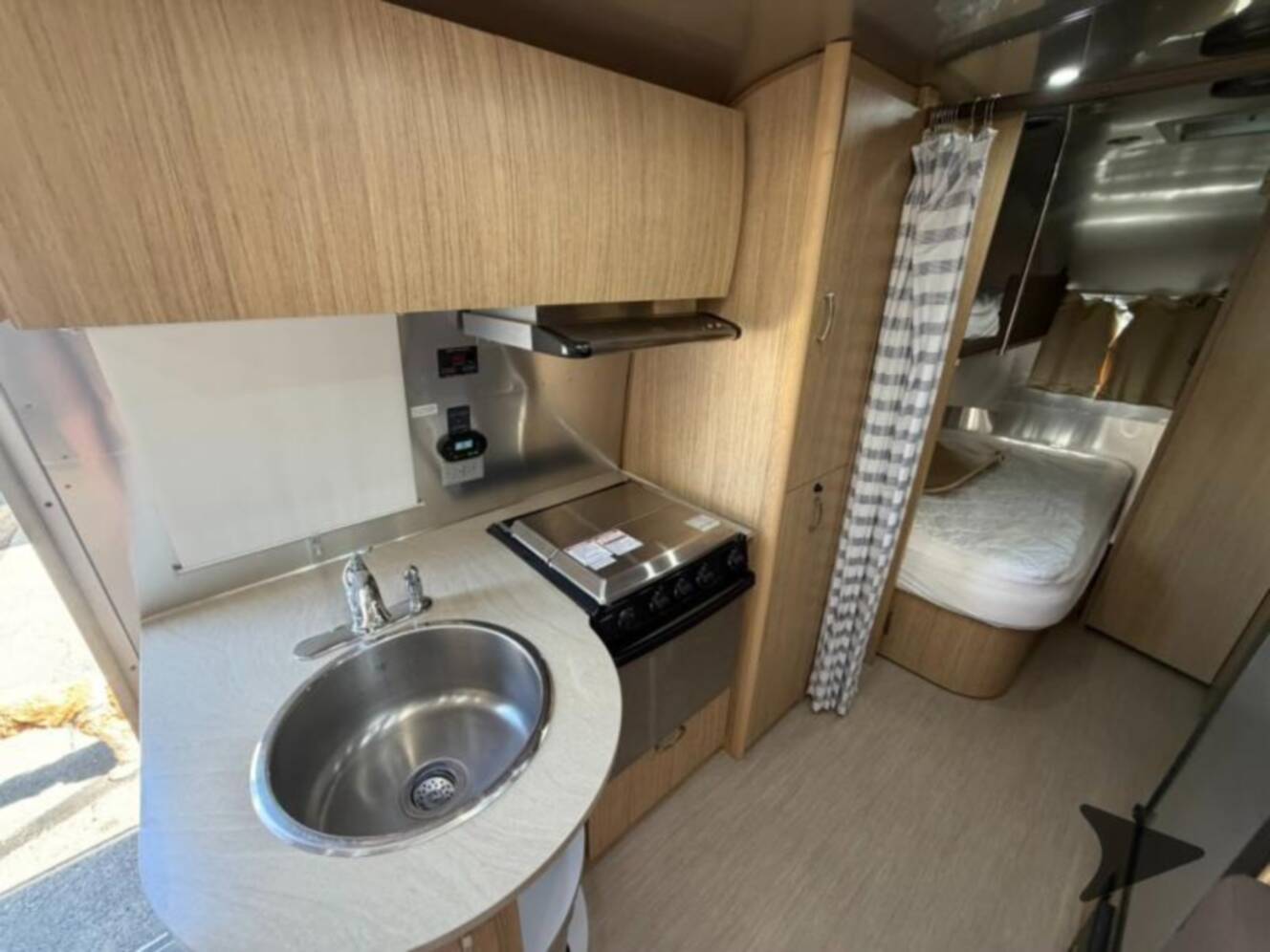A photo of this 2019 Airstream Flying Cloud 23CB