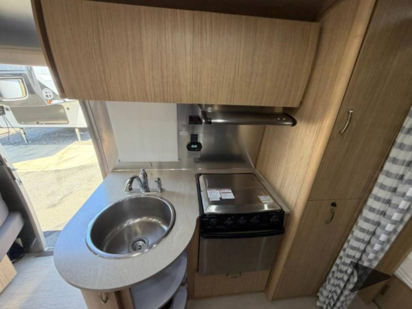 A photo of this 2019 Airstream Flying Cloud 23CB