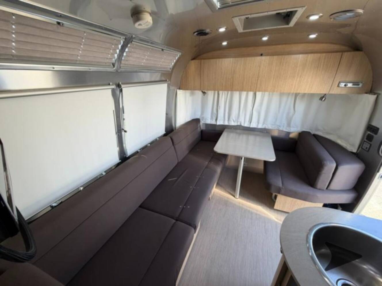 A photo of this 2019 Airstream Flying Cloud 23CB