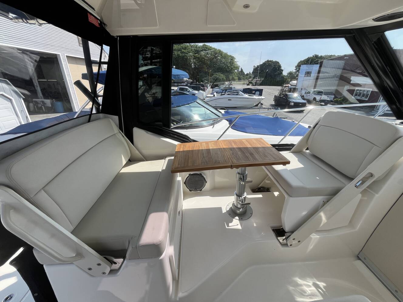 A photo of this 2025 Boston Whaler 325 CONQUEST