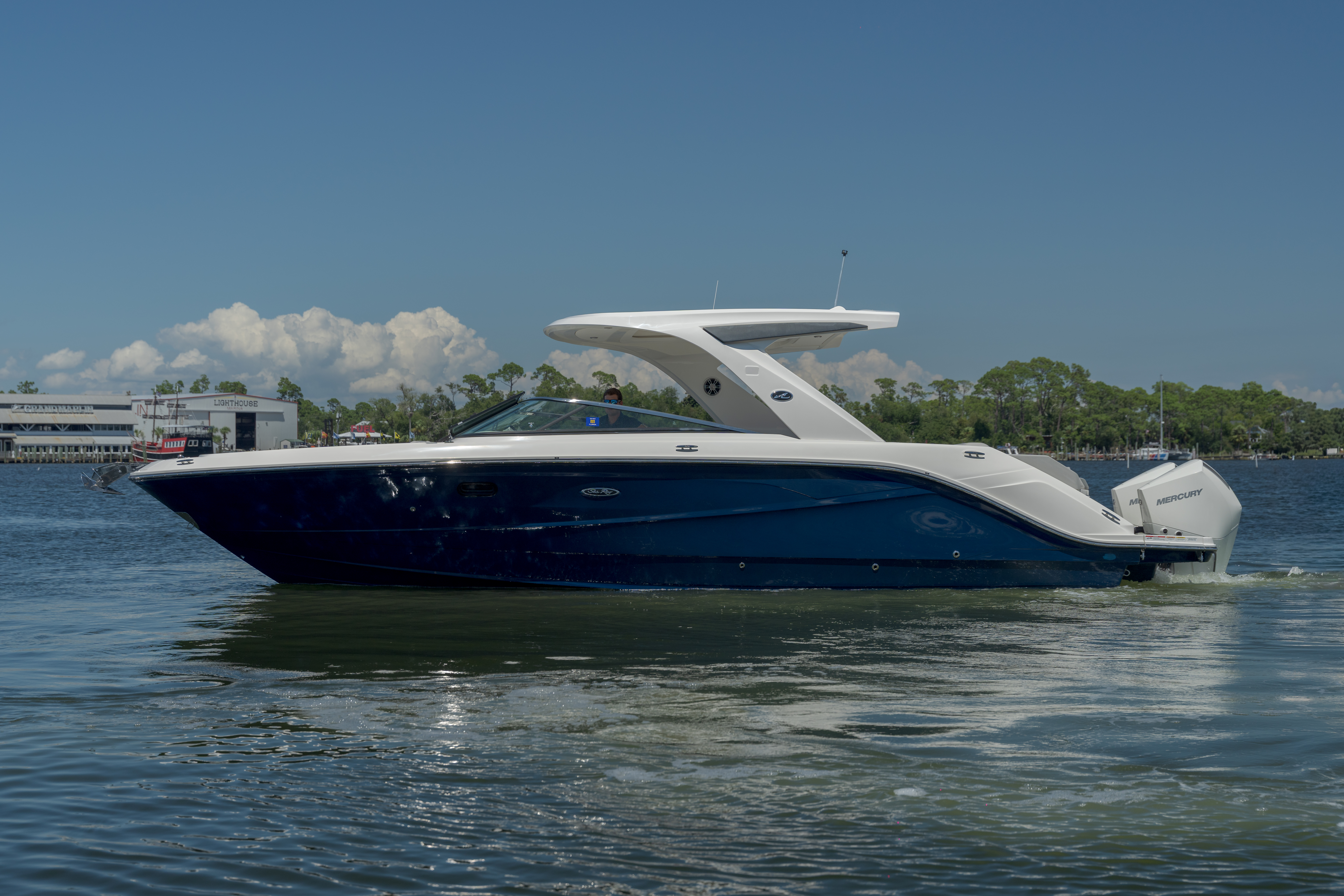 2021 Sea Ray 310 SLX W 230 in panama city FL