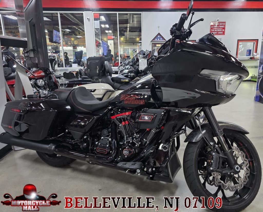 2024 Harley-Davidson® FLTRXSTSE - CVO Road Glide® ST CVO ST in Belleville, NJ