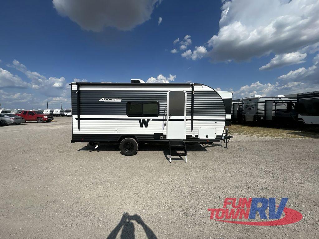 2027 Winnebago Access 18DBH in cleburne TX