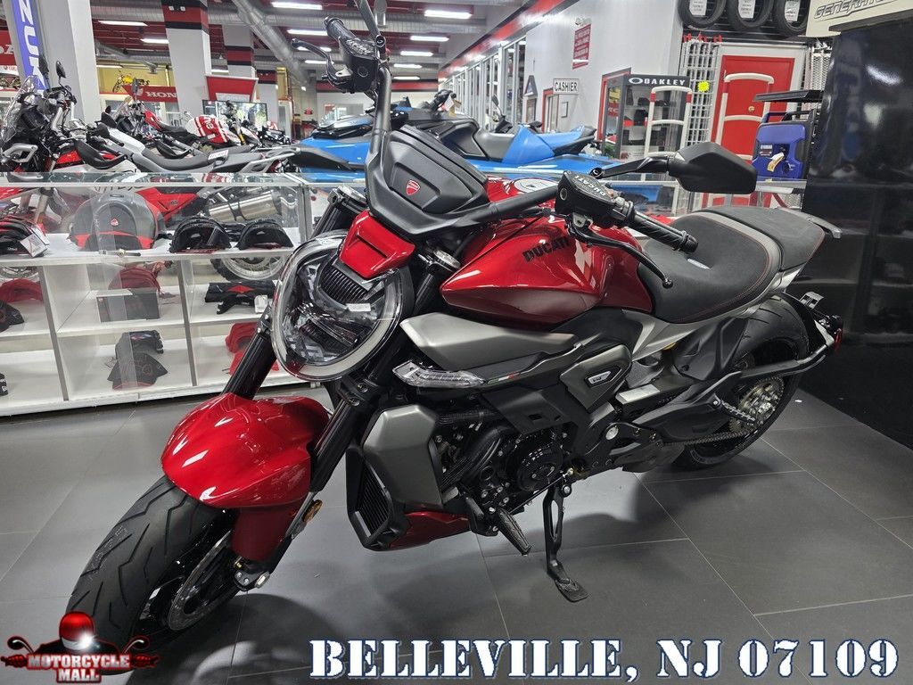 2026 Ducati XDiavel V4 Burning Red V4 in Belleville, NJ