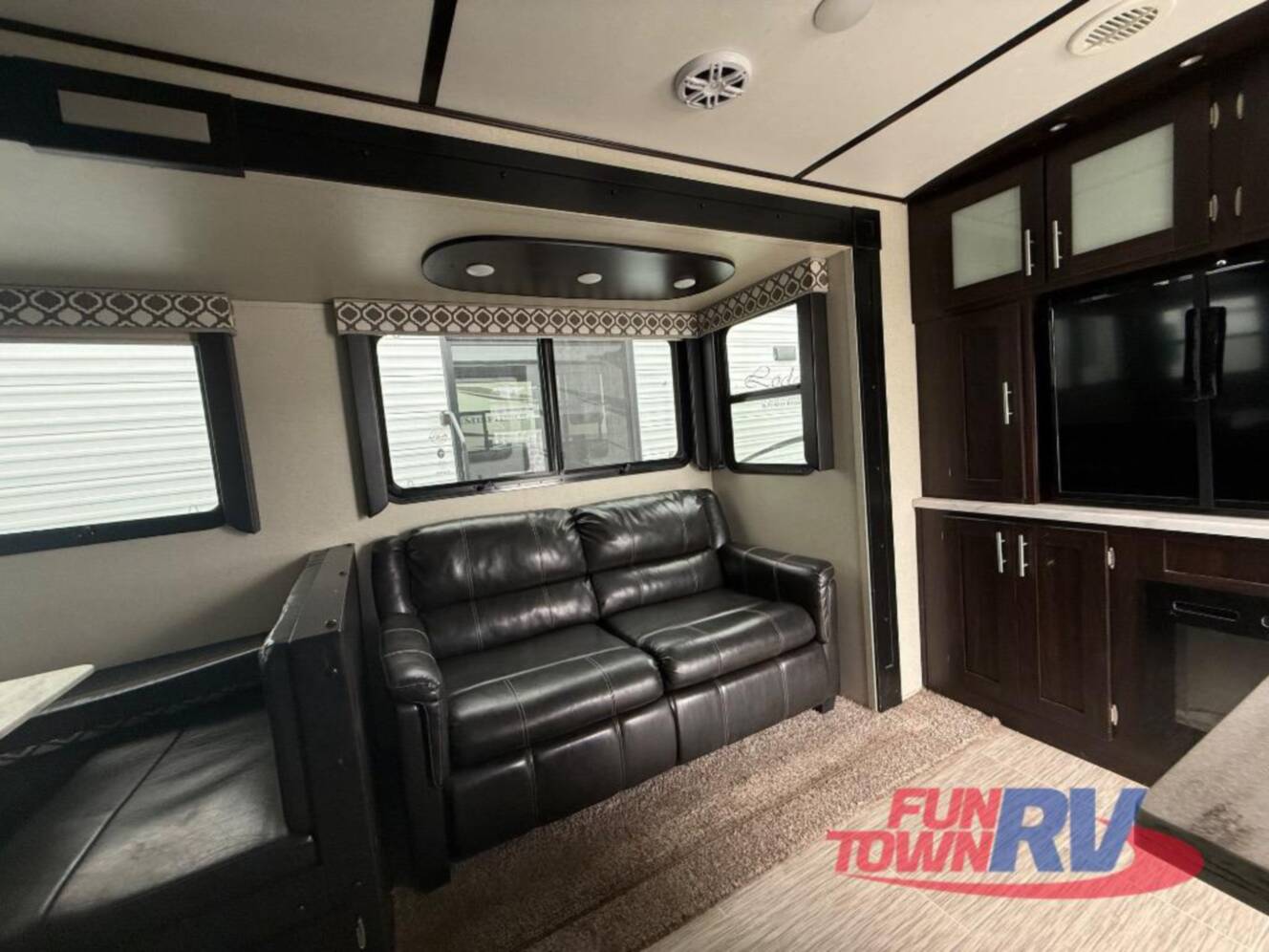 A photo of this 2019 Prime Time Rv LaCrosse 3310BH