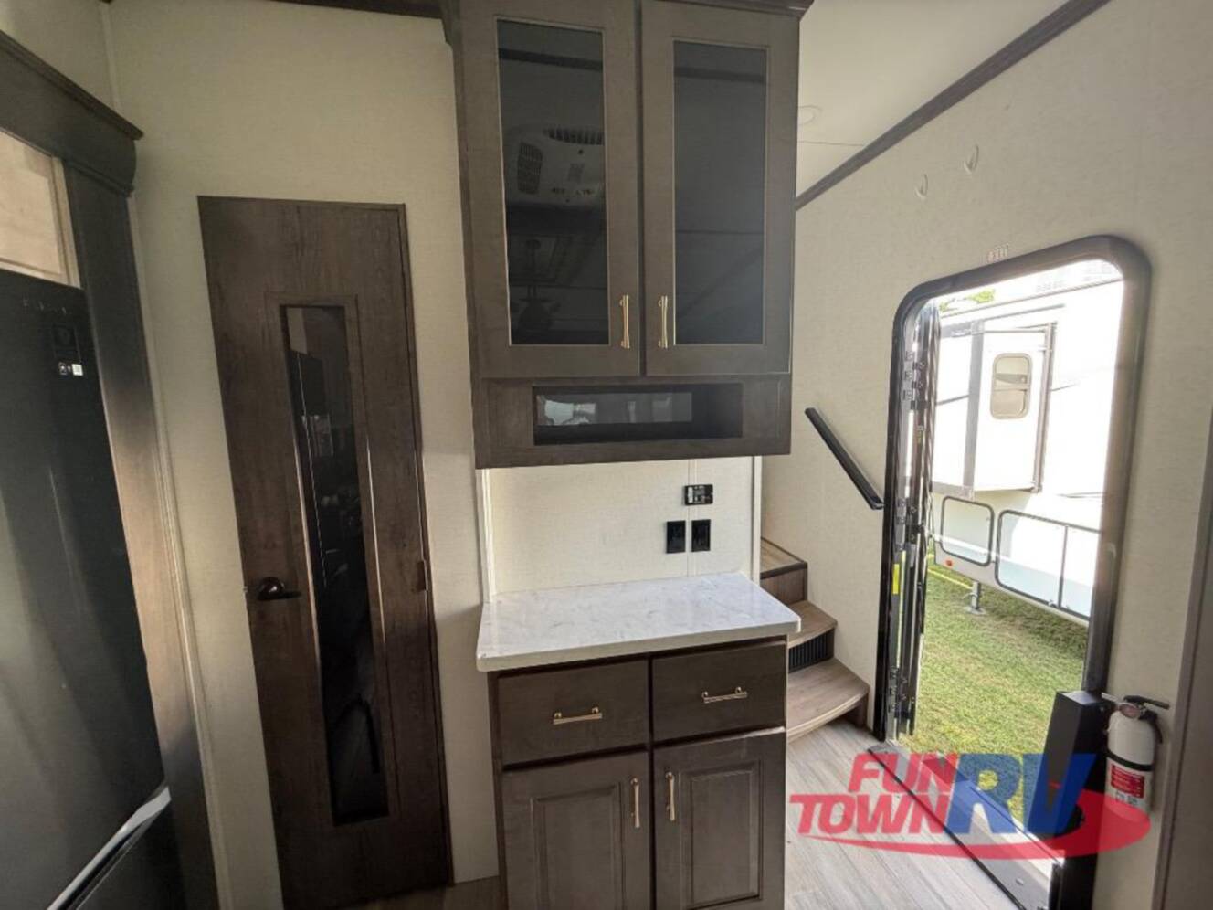 A photo of this 2022 Alliance Rv Paradigm 310RL