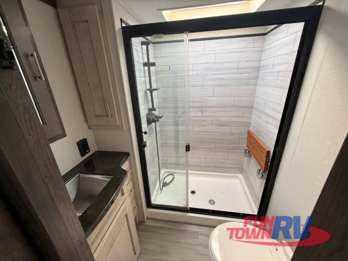A photo of this 2022 Alliance Rv Paradigm 310RL