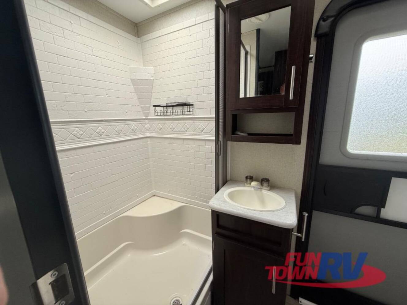 A photo of this 2019 Prime Time Rv LaCrosse 3310BH