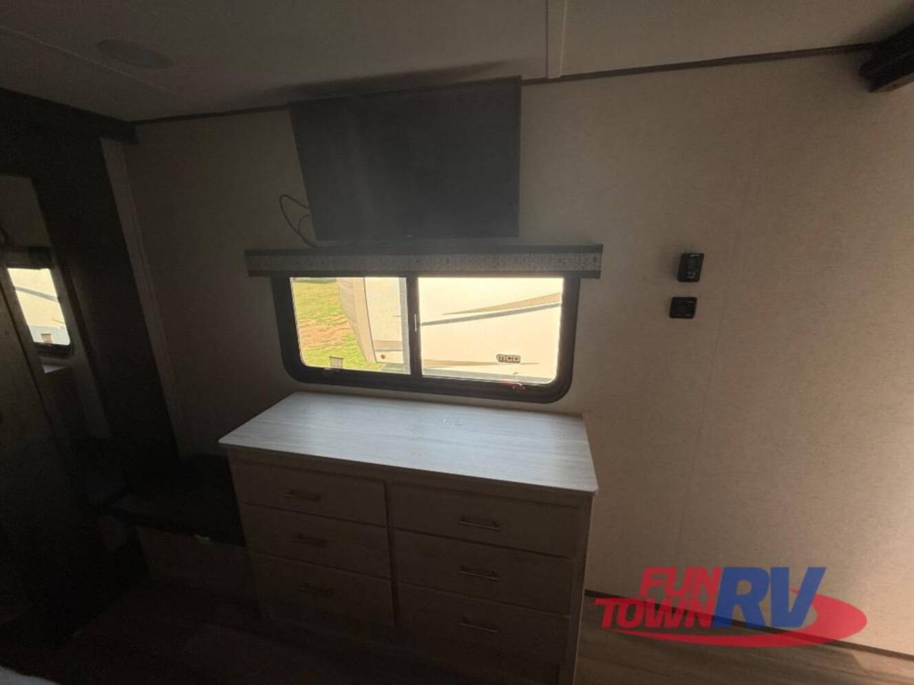 A photo of this 2022 Alliance Rv Paradigm 310RL