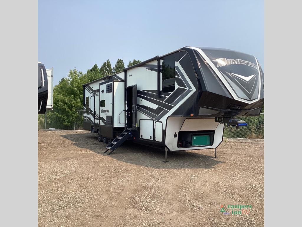 2021 Grand Design Momentum 399TH in minot ND
