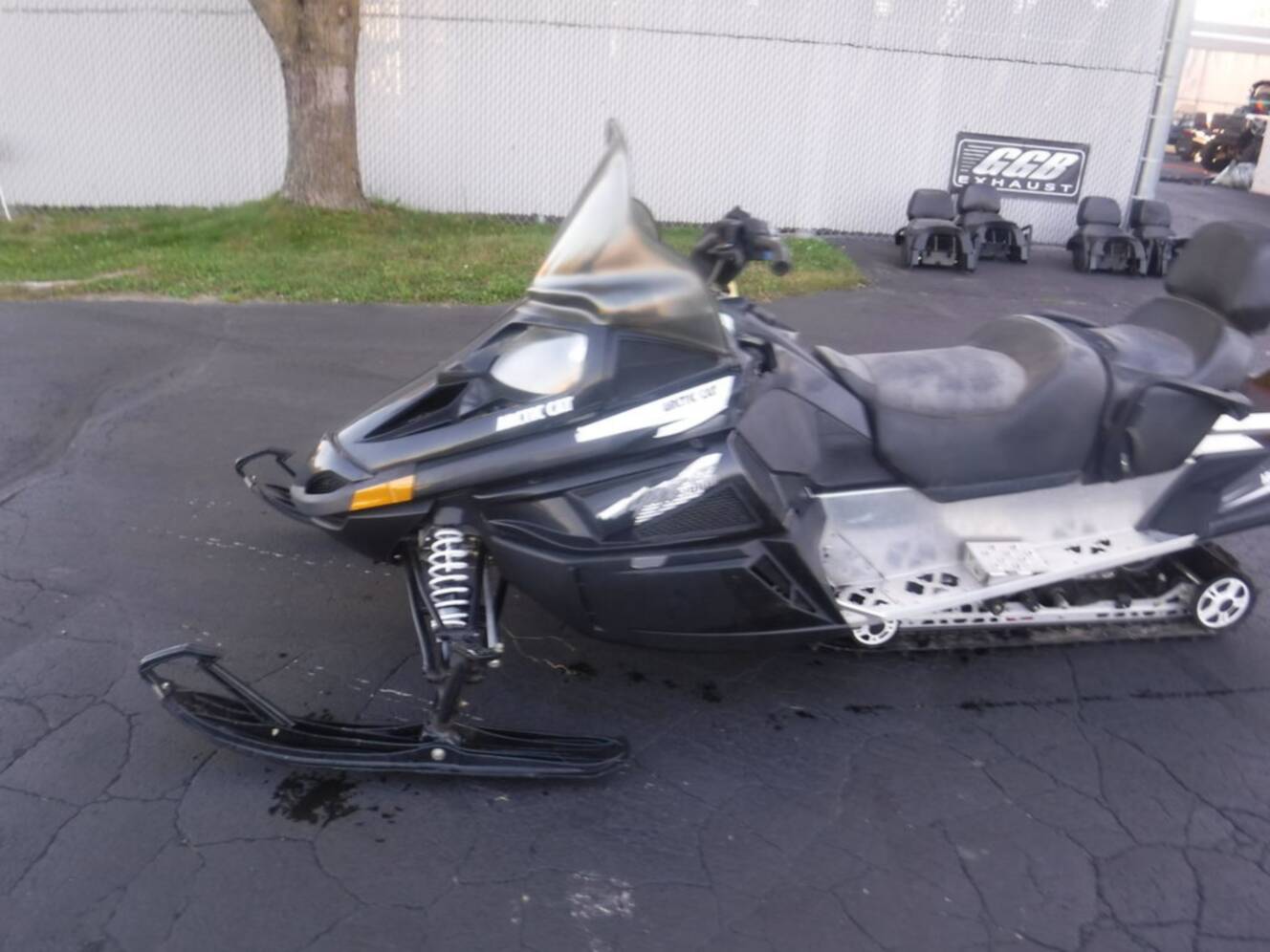 A photo of this 2017 Arctic Cat® LYNX 2000 LT ES