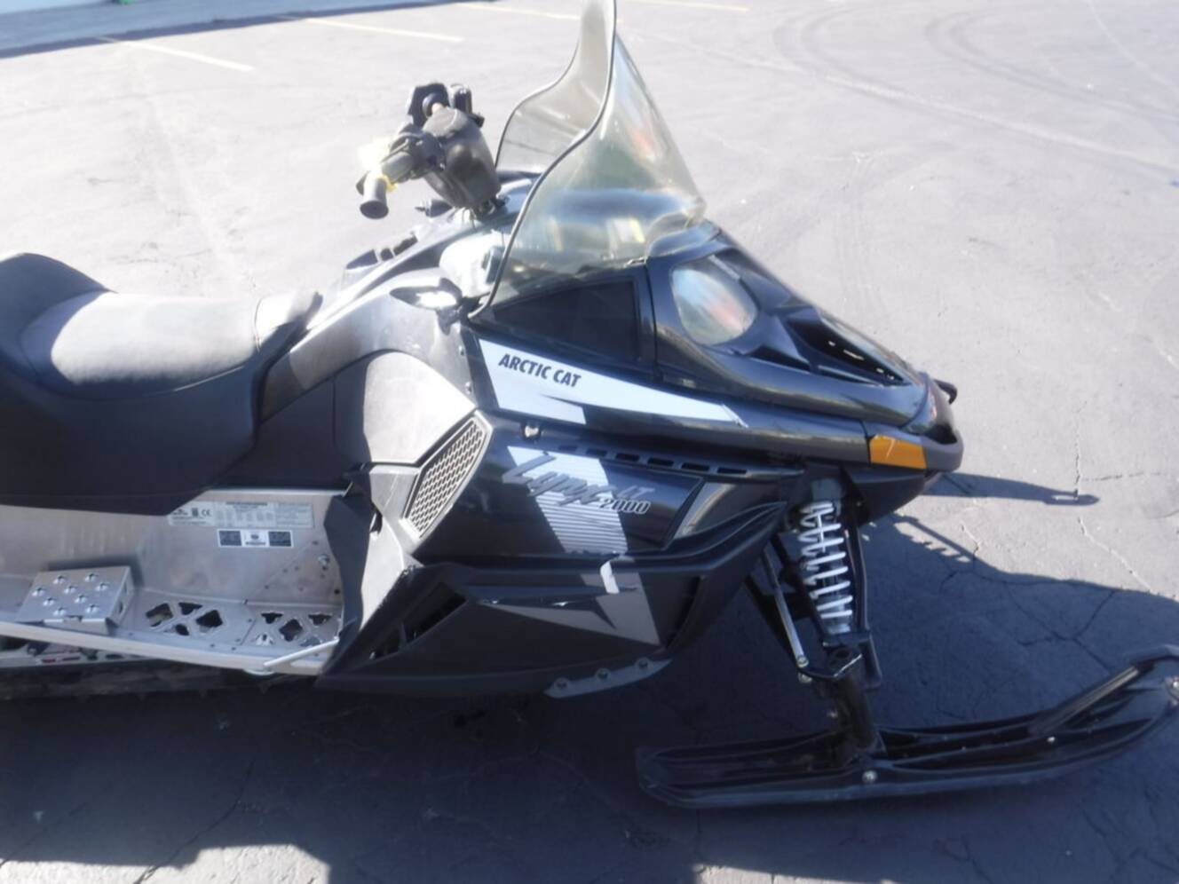 A photo of this 2017 Arctic Cat® LYNX 2000 LT ES