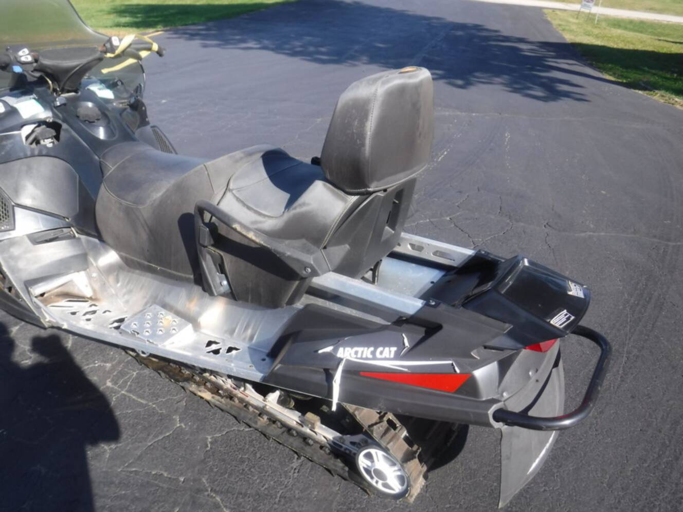 A photo of this 2017 Arctic Cat® LYNX 2000 LT ES