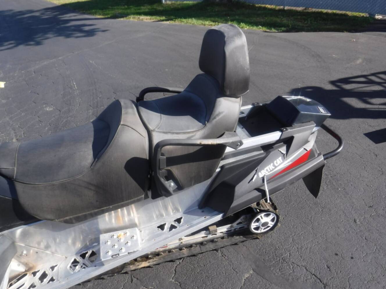 A photo of this 2017 Arctic Cat® LYNX 2000 LT ES