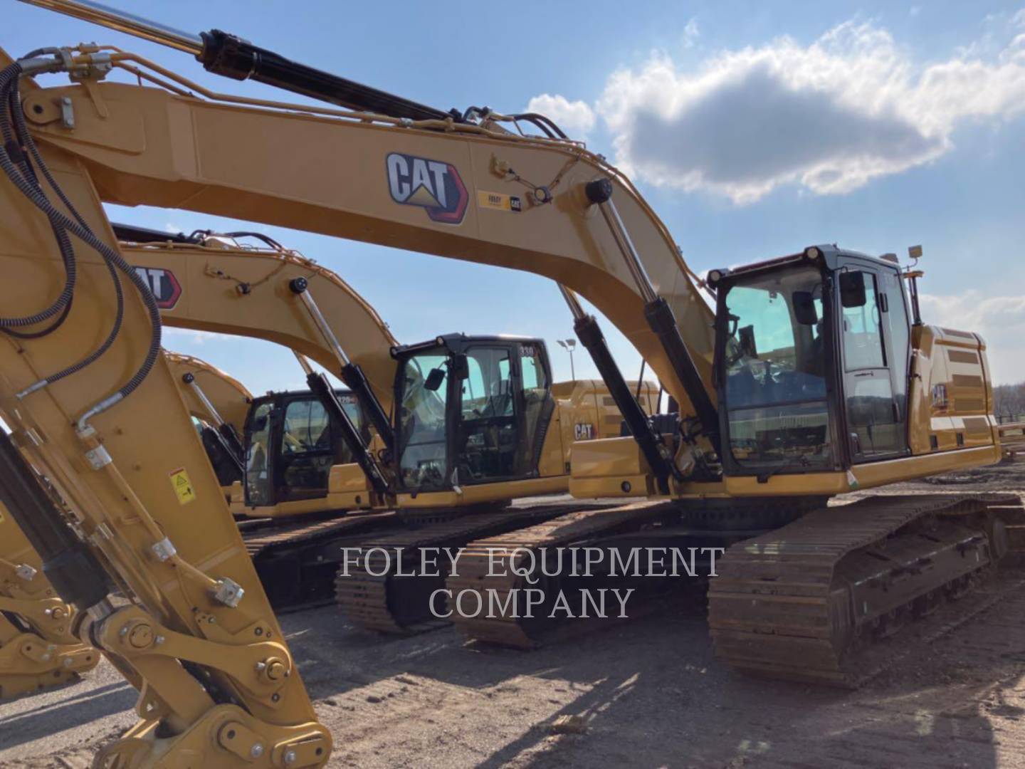 2022 CAT 330-0710I in Topeka, KS