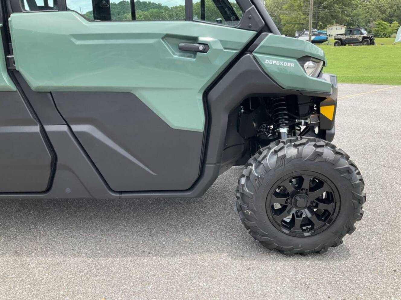A photo of this 2026 Can-Am Defender MAX DPS CAB HD10