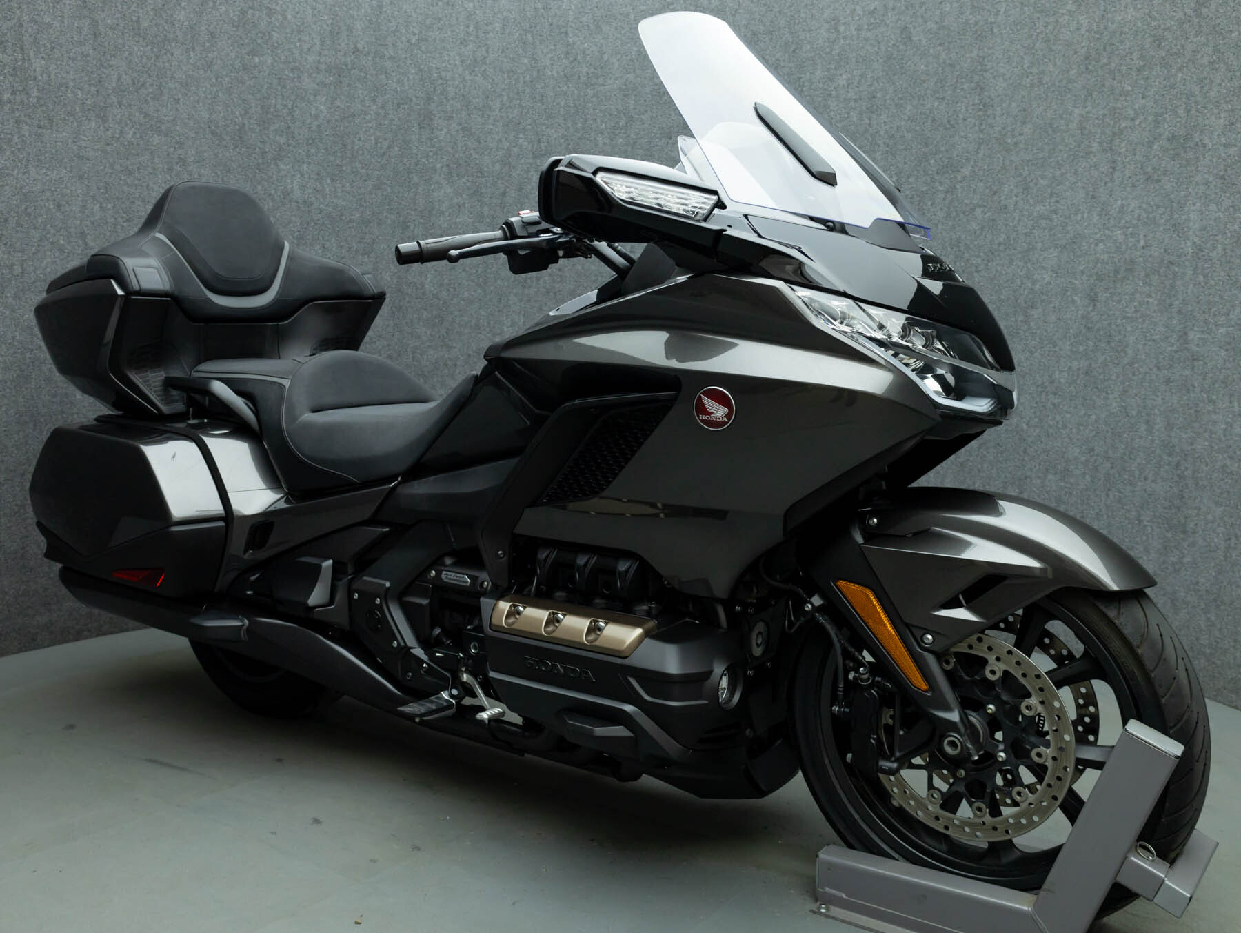 2024 Honda GL1800D GOLDWING TOUR 1800 W/DCT & ABS DCT in Pembroke, NH