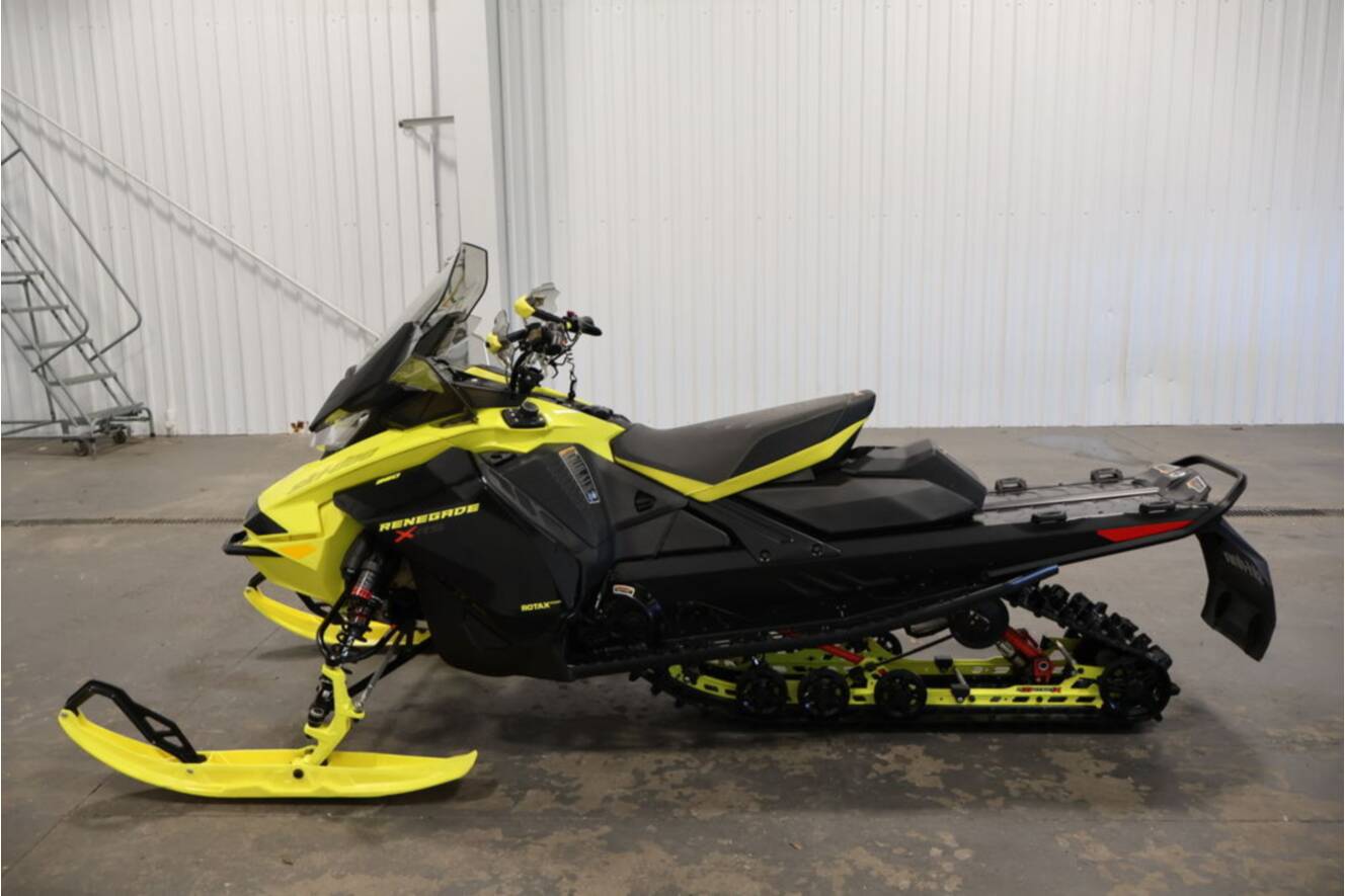 A photo of this 2022 Ski-Doo 850 REN XRS IR XT 1.5 SS