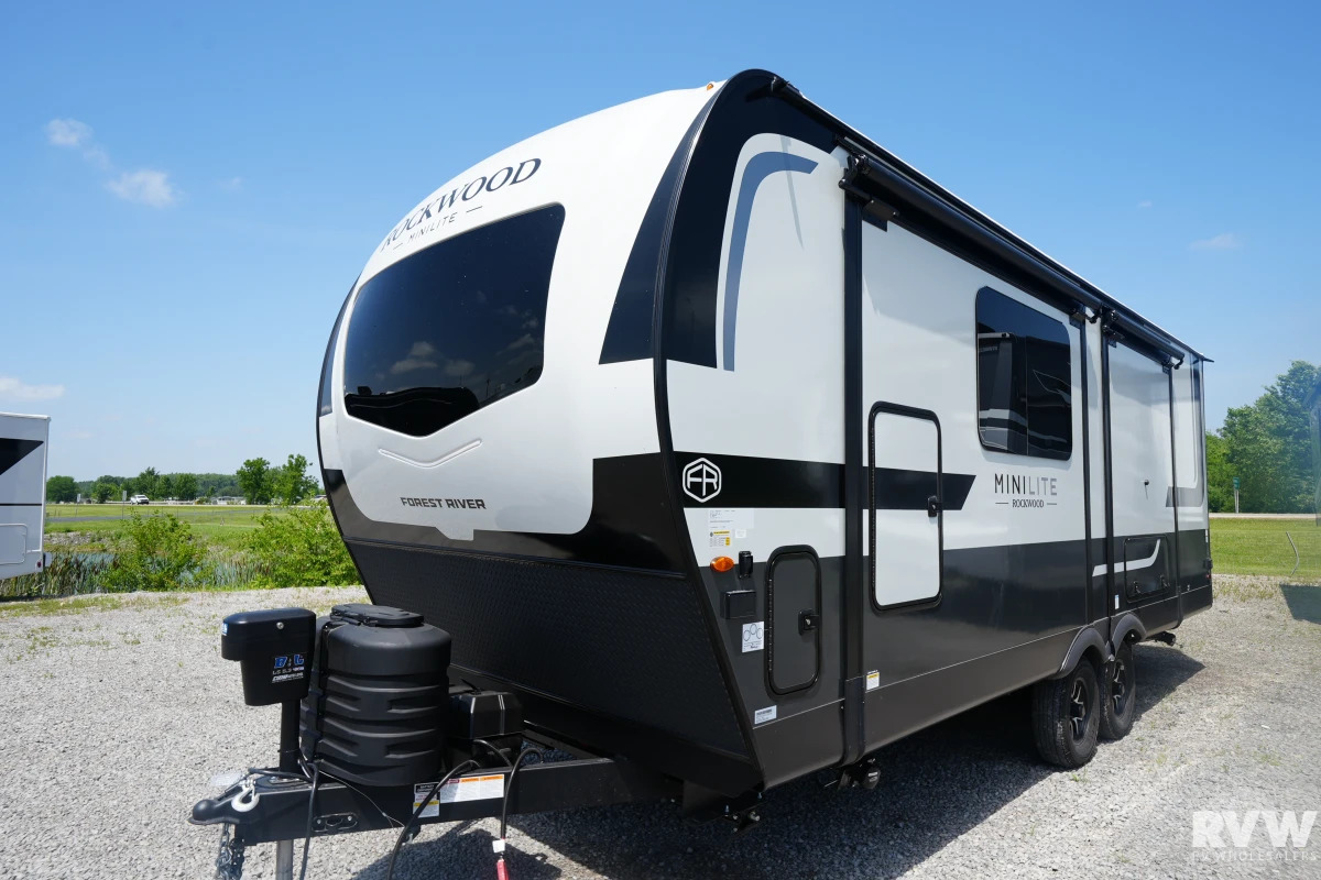 2027 Forest River Rockwood Mini Lite 2523MBR in lakeview OH