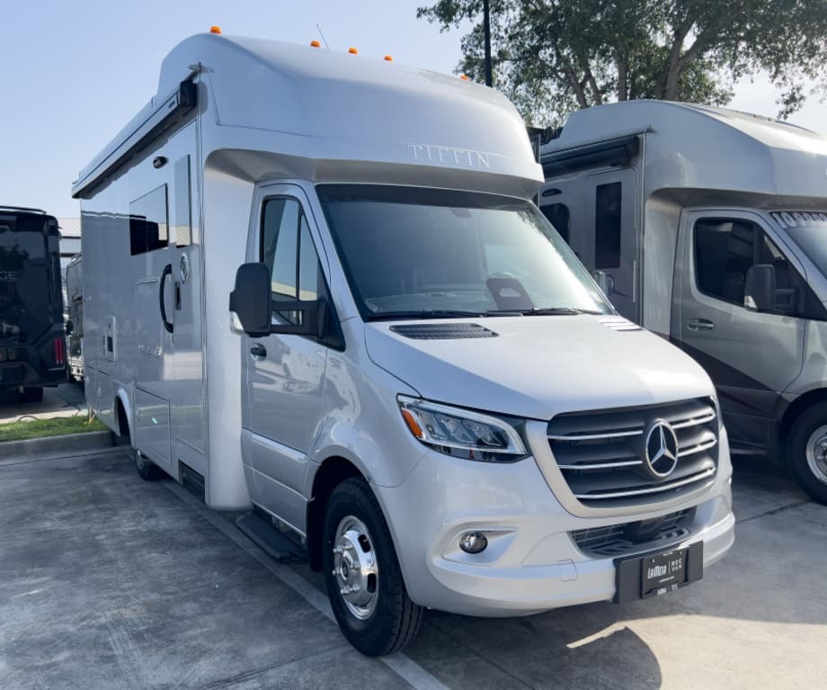 2027 Tiffin WAYFARER 25RW in sanford FL