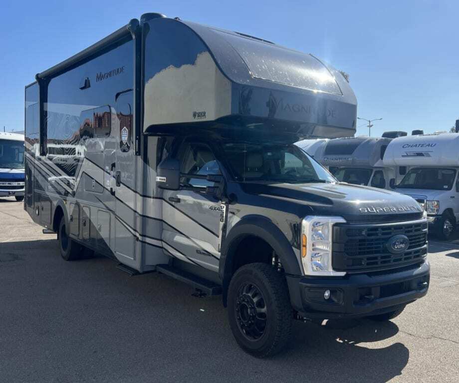 2027 Thor Motor Coach MAGNITUDE Z30-M in san diego CA