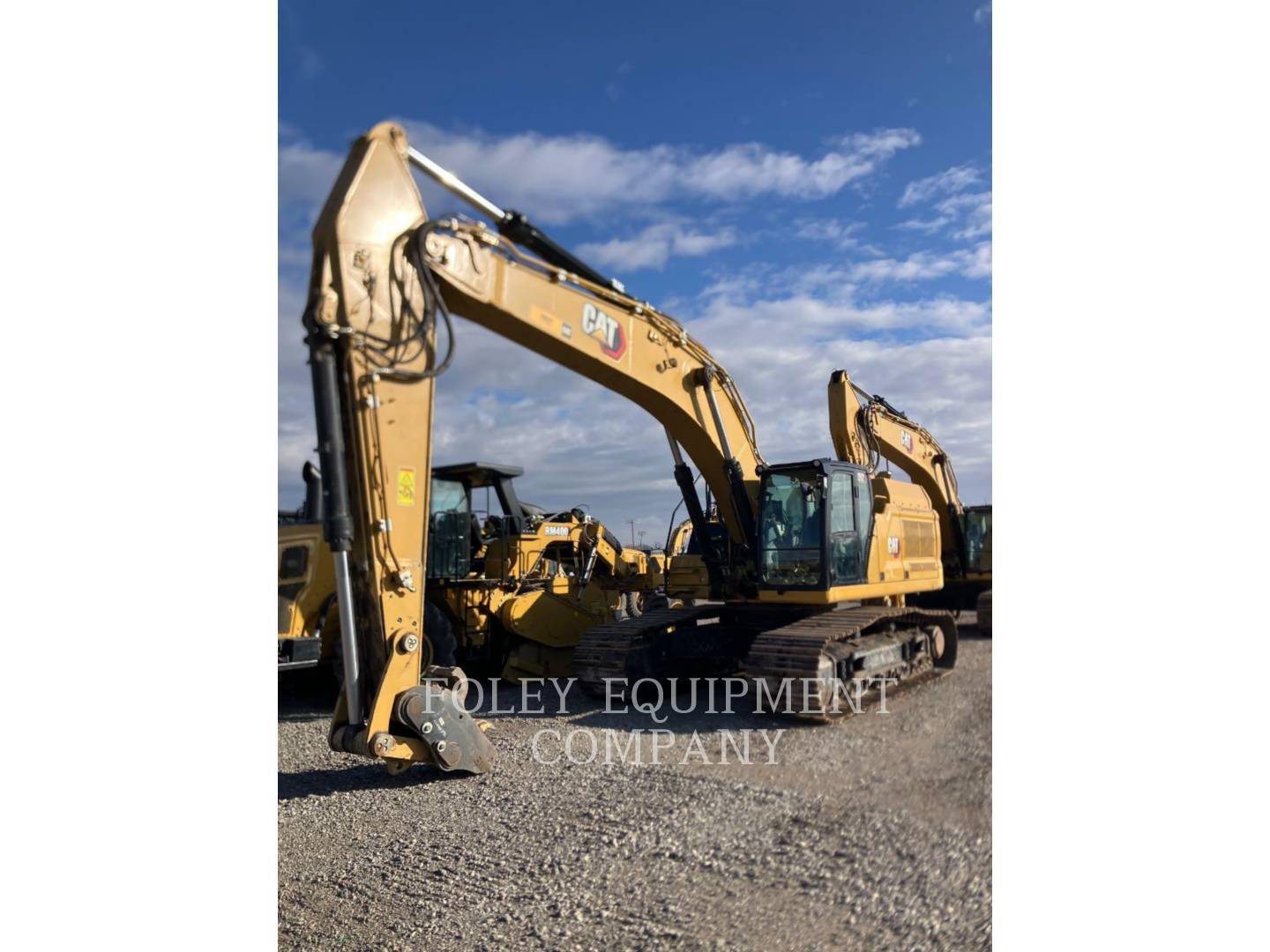 2023 CAT 352-0812X in Wichita, KS