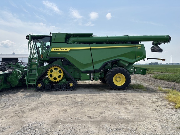2023 John Deere X9 1100 in Bowling Green, OH